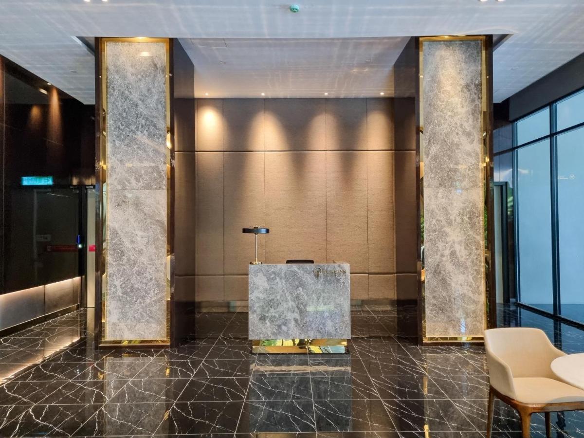 Lavish Beacon Executive Suites By Bin Dao Wu Homestay Penang George Town Esterno foto